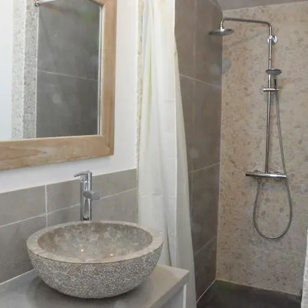 Bed & Breakfast Les Petites Terres Sainte-Marie-de-Re