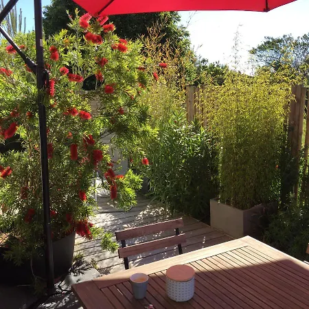 Les Petites Terres Bed & Breakfast