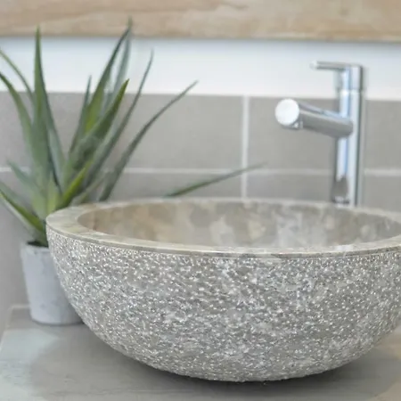 Les Petites Terres 3*