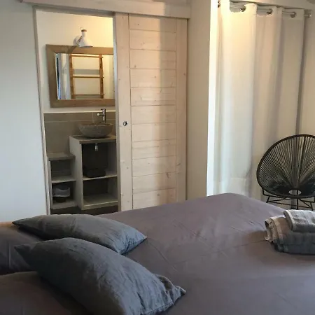 Les Petites Terres Bed & Breakfast